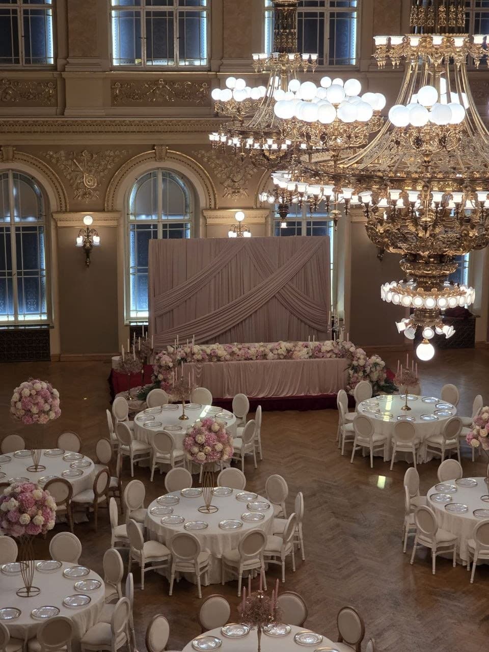 Wedding floral arrangement 5